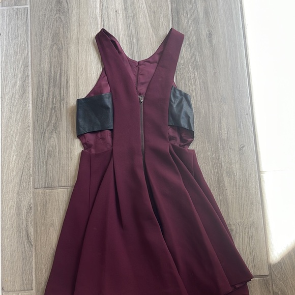 NWT BCBG Brulee Faux Leather Cutwork Dress - Picture 6 of 6